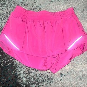 Lululemon Hotty Hots 2.5 inch